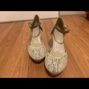 Apt 9 Lace Platform Wedges